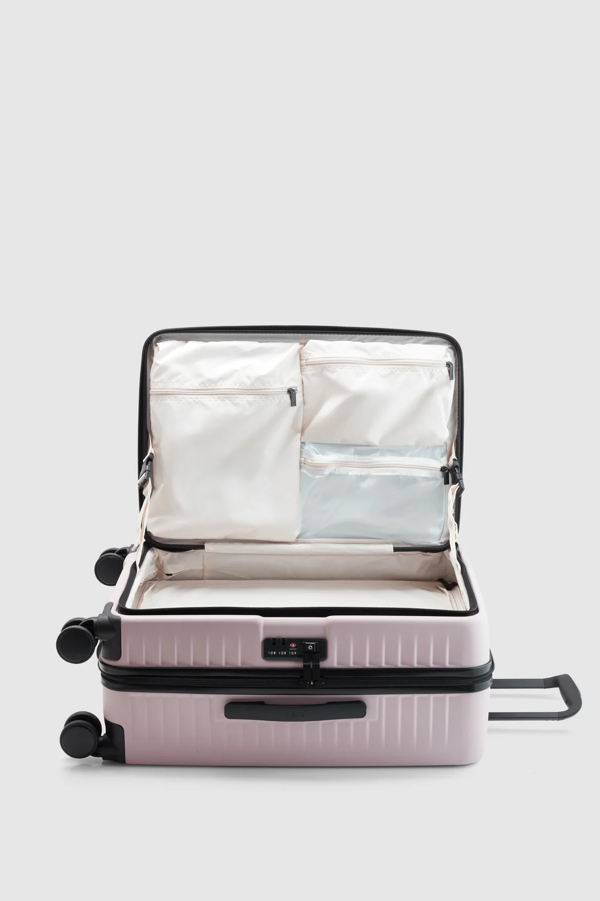 Venture Dual Open 56cm Suitcase - Image 3